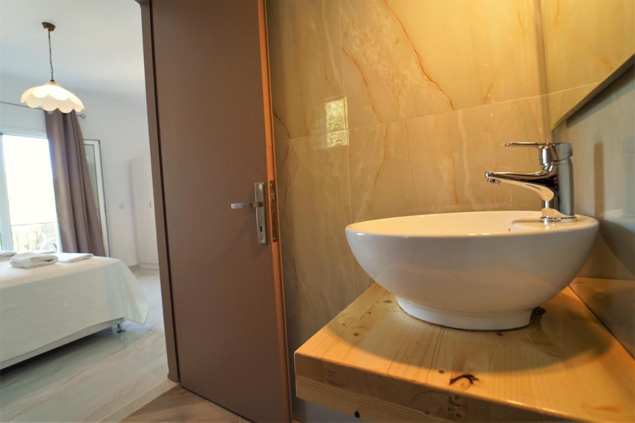 Meltemi Apartment Parga Ngoại thất bức ảnh