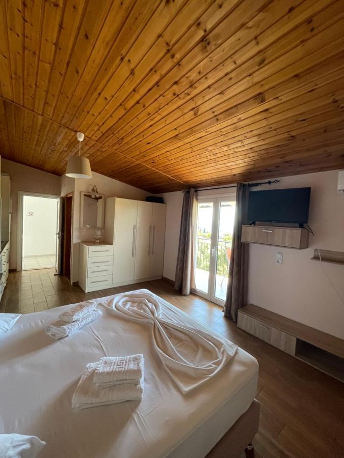 Meltemi Apartment Parga Ngoại thất bức ảnh